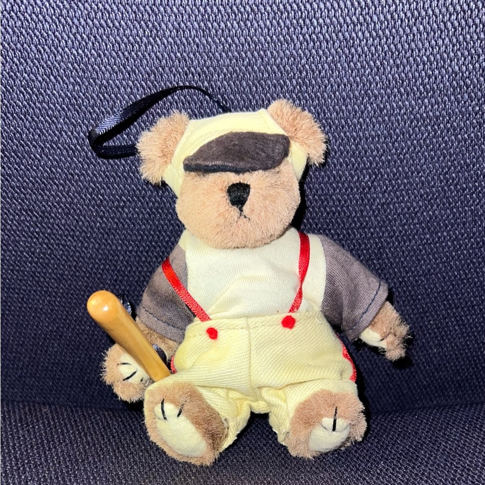 Boyds Plush Ornaments #56301 Brady Swingenamiss, Baseball, Excellent Cond